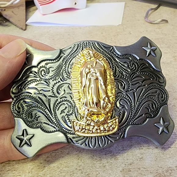 New Faith Virgin Mary Belt Buckle Approx 3.75 Inches Wide Fits 1.5 Belt - Picture 2 of 4